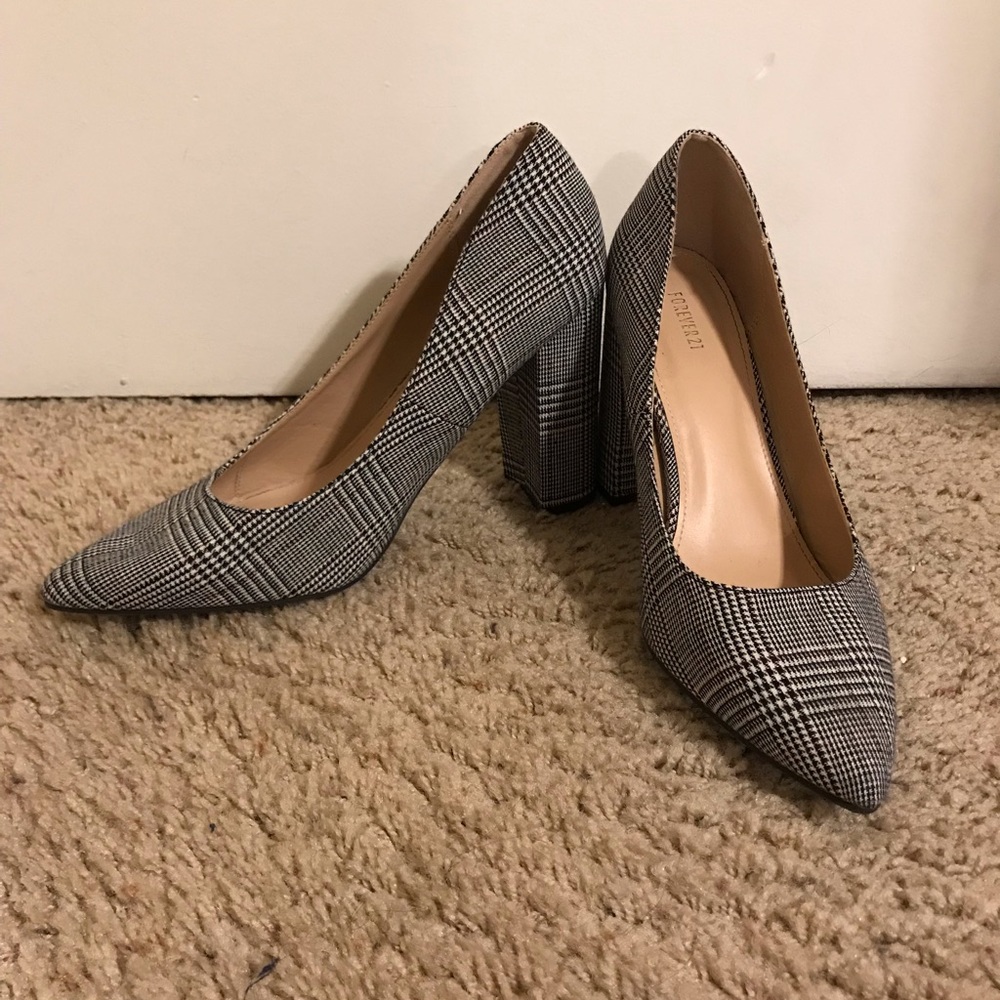 Plaid/Houndstooth heels